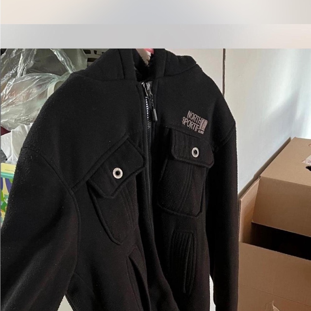 The North Face Kids Black Hooded Puffer Jacket - Picture 4 of 5